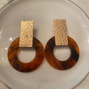 Tortoise Shell / Gold Statement Earrings
